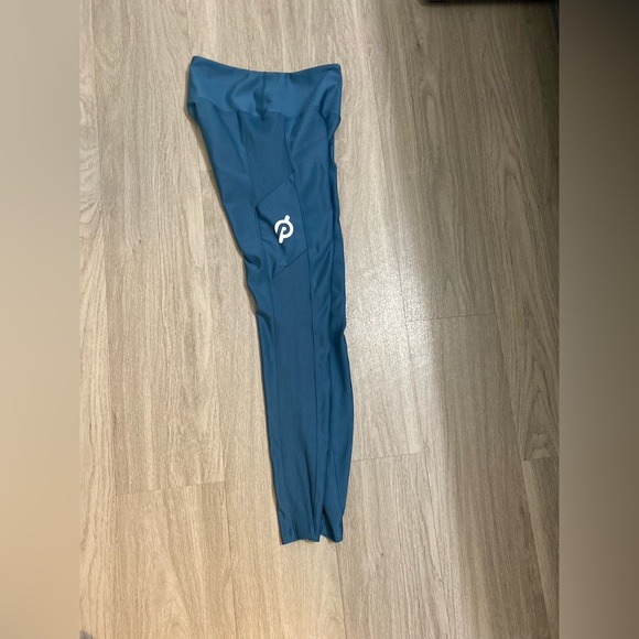 Peloton Show Up Pocket Legging - Picture 3 of 3
